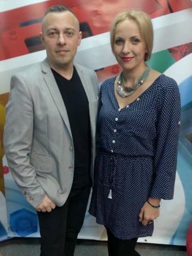 În platoul emisiunii "ESENȚA" de la Eveniment TV regional - alături de  Raluca Morar, manager Crucea Roşie Sibiu